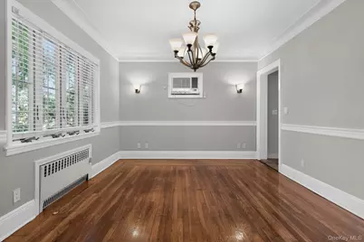 24640 Alameda Avenue, Little Neck, NY 11362 - Photo 13