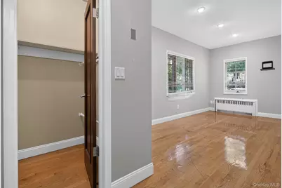 24640 Alameda Avenue, Little Neck, NY 11362 - Photo 17