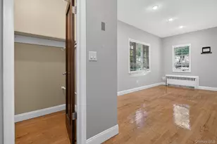 246-40 Alameda Ave, Little Neck, NY 11362 - Photo 17