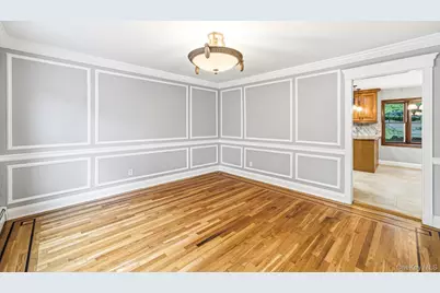 20 Arbor Lane, Dix Hills, NY 11746 - Photo 17