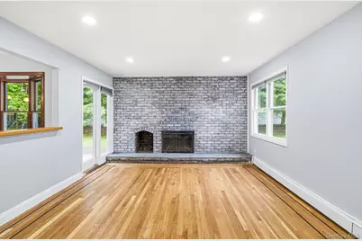20 Arbor Lane, Dix Hills, NY 11746 - Photo 7