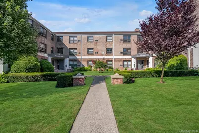 2 W Mill Drive #1B, Great Neck, NY 11021 - Photo 1