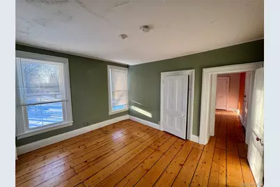 1860 E Main Street #5, Mohegan Lake, NY 10547 - Photo 3