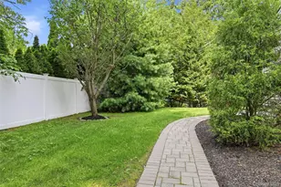 54 Twin Oaks Dr, Kings Park, NY 11754 - Photo 41