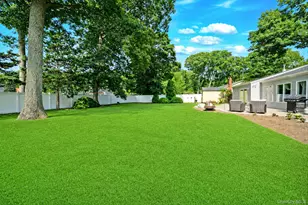 60 Thomas St, Coram, NY 11727 - Photo 9