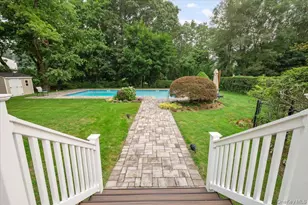 35 Bucknell Dr, Plainview, NY 11803 - Photo 39