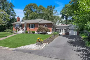 3 Carlson Ct, Kings Park, NY 11754 - Photo 23