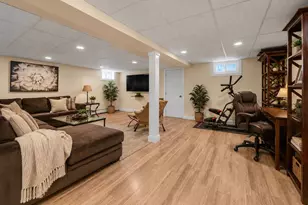 3 Carlson Ct, Kings Park, NY 11754 - Photo 11