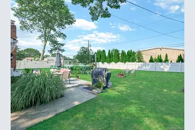 10 Corvair Lane, Selden, NY 11784 - Photo 3