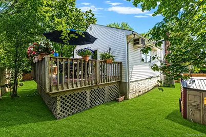 838 Virginia Avenue, North Bellmore, NY 11710 - Photo 35