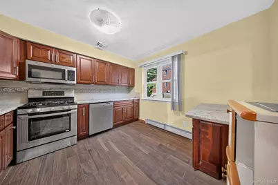 6861 Cloverdale Boulevard #108, Bayside, NY 11364 - Photo 7
