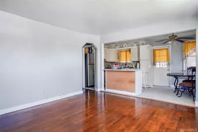 57 Franklin Street, Elmont, NY 11003 - Photo 5