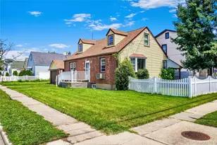 57 Franklin St, Elmont, NY 11003 - Photo 3