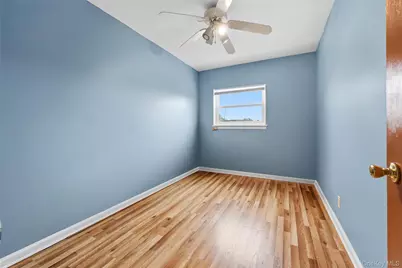 4230 E Tremont Avenue, Bronx, NY 10465 - Photo 15
