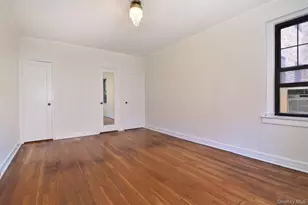 35 Parkview Ave, Bronxville, NY 10708 - Photo 9