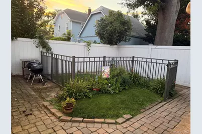 211 Madison Avenue, Franklin Square, NY 11010 - Photo 9