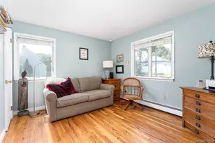 4 Joysan Ct, Hampton Bays, NY 11946 - Photo 9
