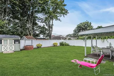 34 Vista Lane, Levittown, NY 11756 - Photo 21