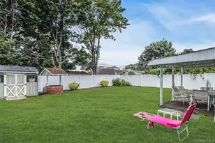 34 Vista Ln, Levittown, NY 11756 - Photo 21