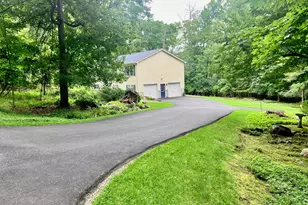 36 Carpenter Rd, New Hampton, NY 10958 - Photo 5