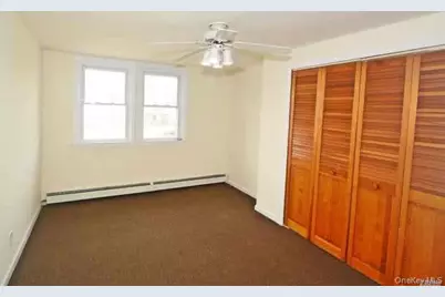 370 Clocks Boulevard, Massapequa, NY 11758 - Photo 9