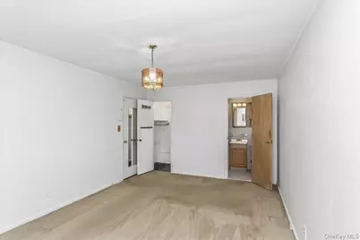 197 Stephen Street, Levittown, NY 11756 - Photo 13