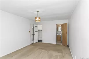 197 Stephen St, Levittown, NY 11756 - Photo 13