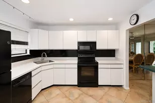 53 Villas Cir, Melville, NY 11747 - Photo 3