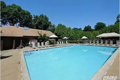 53 Villas Circle, Melville, NY 11747 - Photo 25