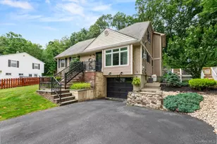 25 Birchwood Dr, Highland Mills, NY 10930 - Photo 3