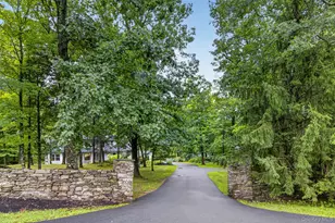11 Sky View Ct, Wallkill, NY 12589 - Photo 37