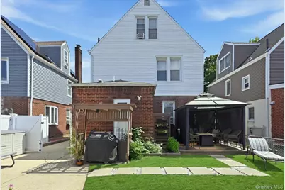 547 N 11th Street, New Hyde Park, NY 11040 - Photo 31