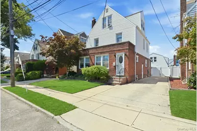 547 N 11th Street, New Hyde Park, NY 11040 - Photo 3