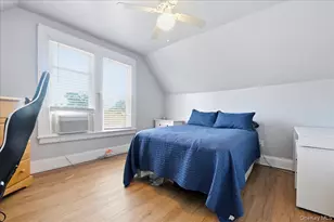 547 N 11th St, New Hyde Park, NY 11040 - Photo 23
