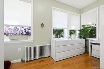 547 N 11th Street, New Hyde Park, NY 11040 - Photo 7