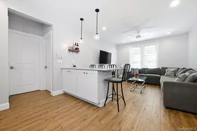 547 N 11th Street, New Hyde Park, NY 11040 - Photo 15