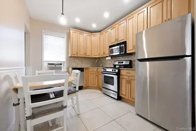 547 N 11th Street, New Hyde Park, NY 11040 - Photo 17