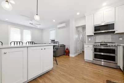 547 N 11th Street, New Hyde Park, NY 11040 - Photo 13