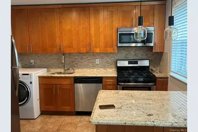 254-11 73rd Road #Unit B, Glen Oaks, NY 11004 - Photo 3