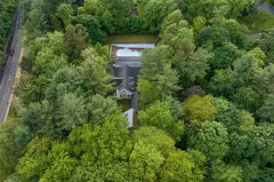 8 Woodstock Ct, Muttontown, NY 11771 - Photo 11