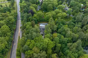 8 Woodstock Ct, Muttontown, NY 11771 - Photo 13