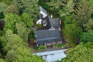 8 Woodstock Ct, Muttontown, NY 11771 - Photo 9