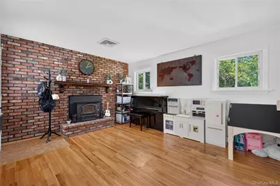 1171 Carlls Straight Path, Dix Hills, NY 11746 - Photo 9