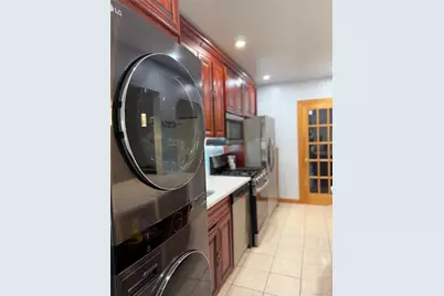 2944 Lurting Avenue, Bronx, NY 10469 - Photo 9
