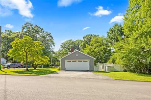 17 Sunset Dr, Suffern, NY 10901 - Photo 35