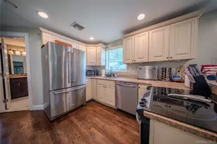 17 Connelly Dr, Lake Grove, NY 11755 - Photo 7