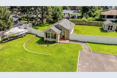 17 Connelly Drive, Lake Grove, NY 11755 - Photo 37