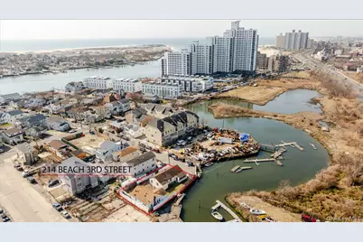 214 Beach 3rd, Far Rockaway, NY 11691 - Photo 23