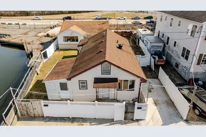 214 Beach 3rd, Far Rockaway, NY 11691 - Photo 1