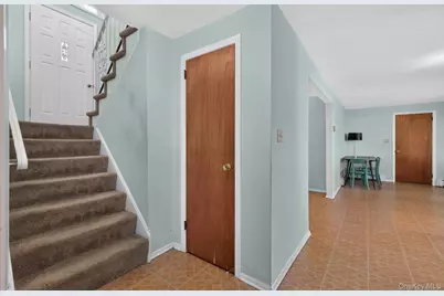23 Eastland Drive, Glen Cove, NY 11542 - Photo 31
